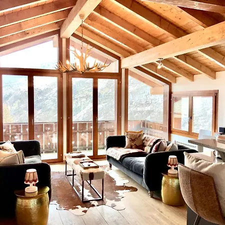 Le Grand Deux Chalet *